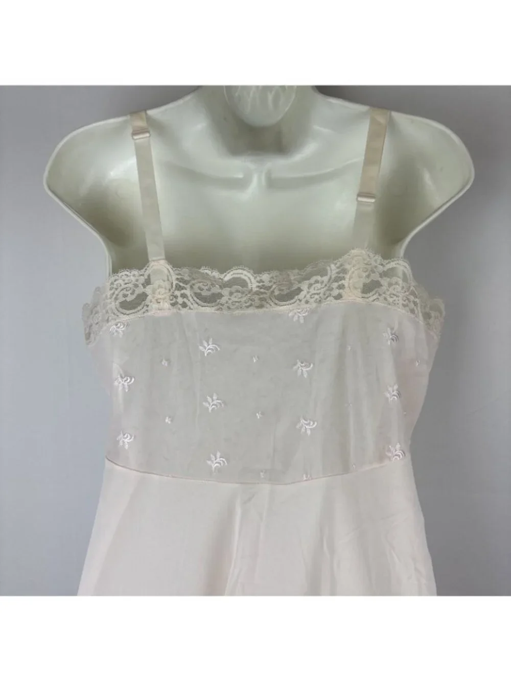 Vtg 1960s Komar dress slip lace bodice slip dress full slip Pale Pink 36 short - Picture 5 of 7